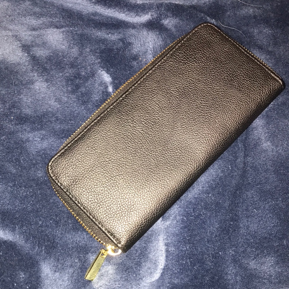Black Zip-Up wallet
